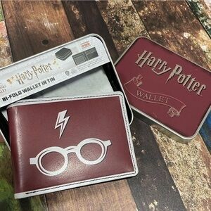 Harry Potter Wizarding World Bi-Fold Wallet - Limited Edition Tin Box